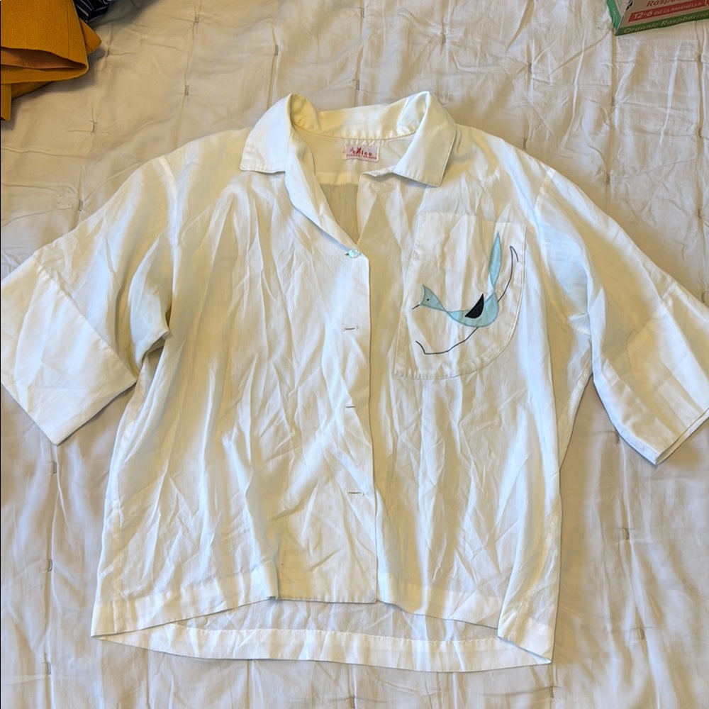 Vintage cropped White Shirt with roadrunner Design